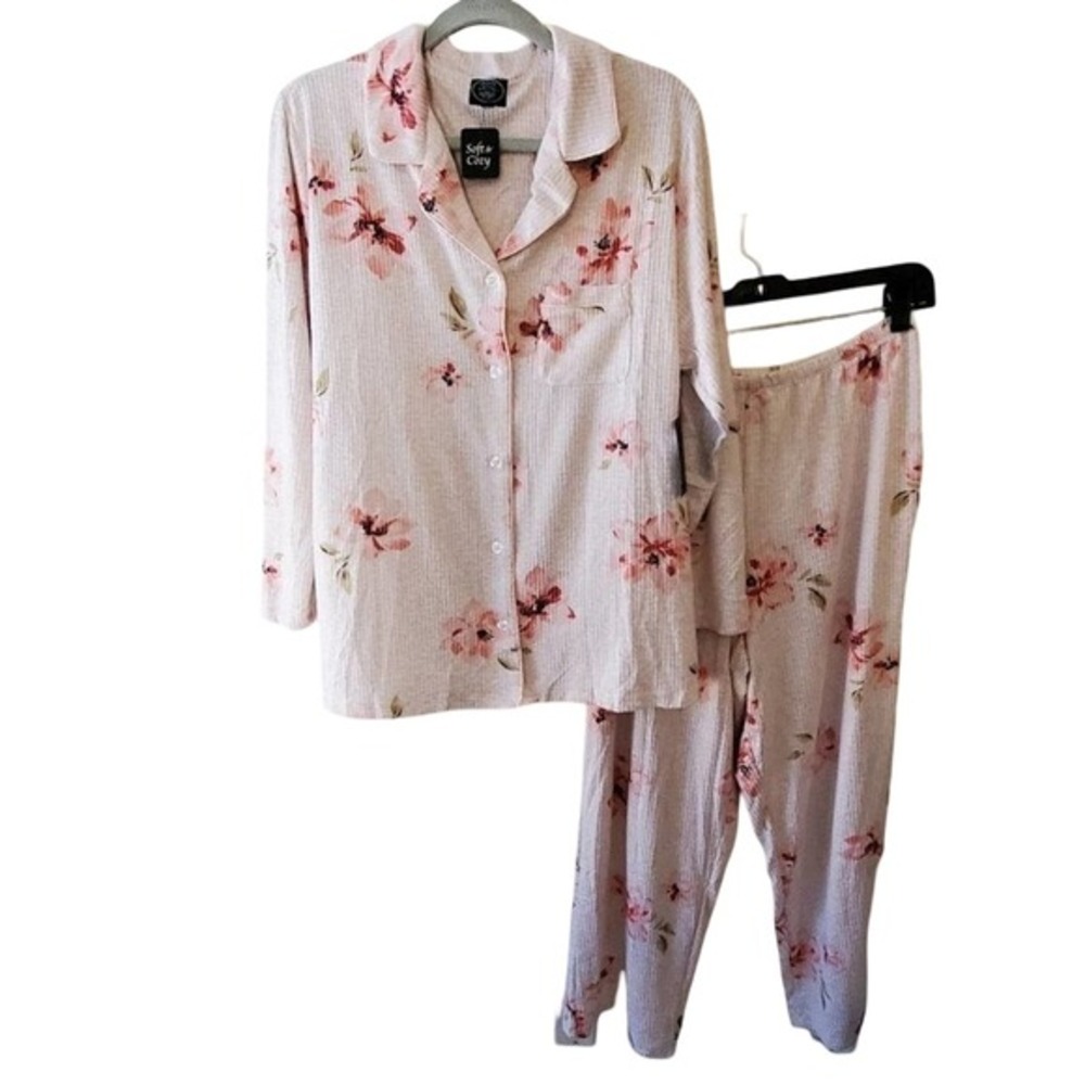 Laura Ashley Women's Pajama Set 3X Oatmeal Floral Long Sleeve Top Pants